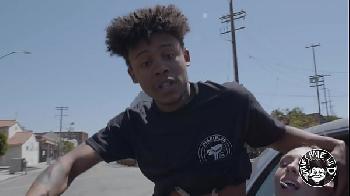 Imagem do video Rapper novinho dotado ganha mamada no carro