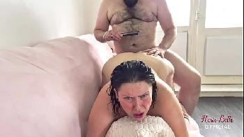 Imagem do video Gordo peludo comendo a rabuda